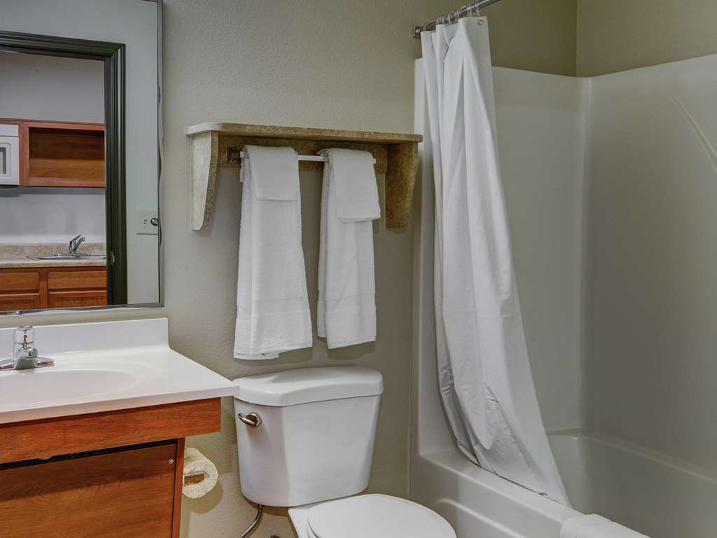 Woodspring Suites Ankeny Des Moines Oda fotoğraf